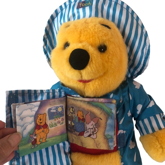 Vtg Winnie The Pooh Bear Read N Cuddle Toy Plush Blue Raincoat Colorful Day Book - Picture 6 of 14